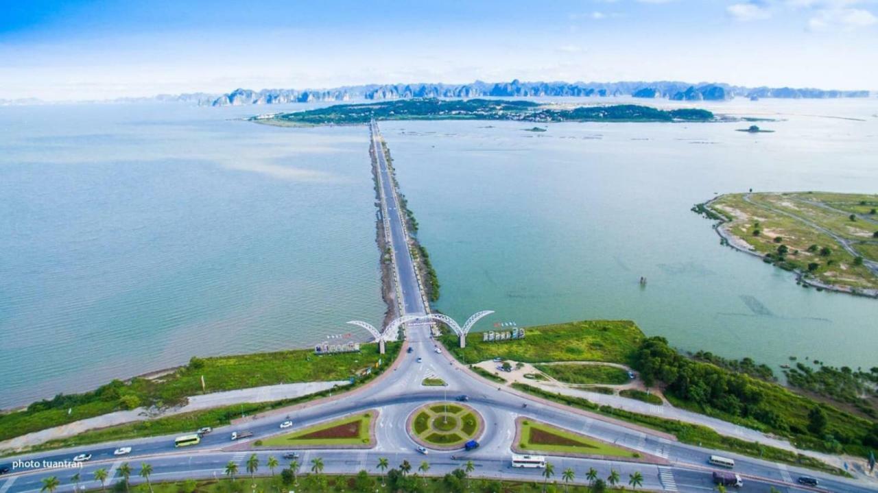 Ling Hotel Ha Long Esterno foto